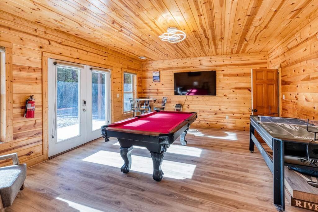 5Br Modern Mountain Top Retreat, Jacuzzi & Firepit, Million Dollar View, Gigabit Internet Βίλα Epworth Εξωτερικό φωτογραφία